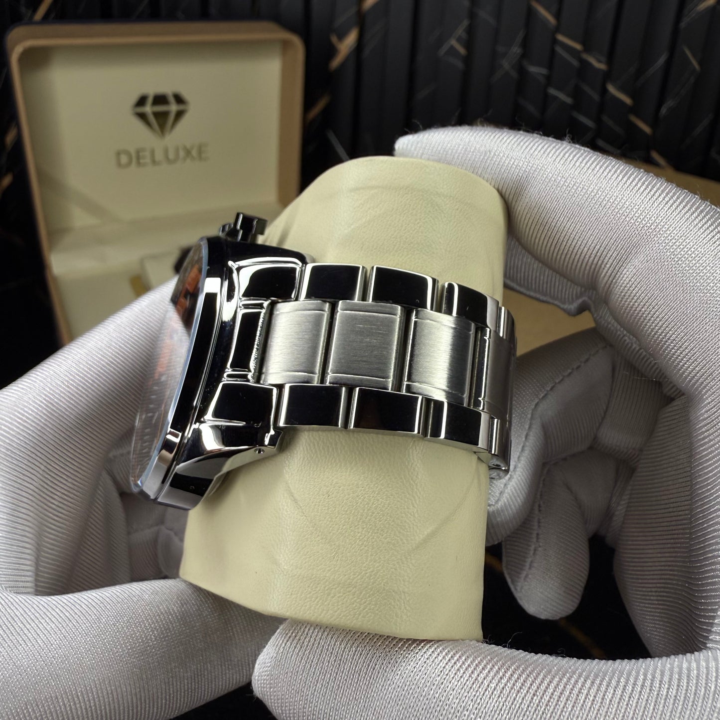 ironveil (silver black)